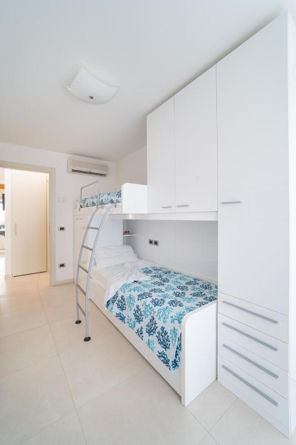 Residenza Ore Felici Lignano Sabbiadoro Eksteriør billede