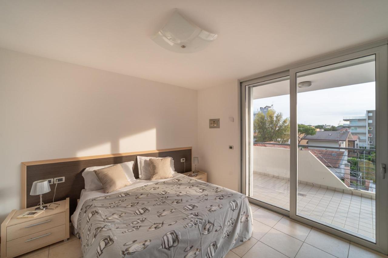 Residenza Ore Felici Lignano Sabbiadoro Eksteriør billede