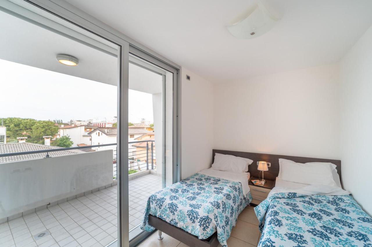 Residenza Ore Felici Lignano Sabbiadoro Eksteriør billede