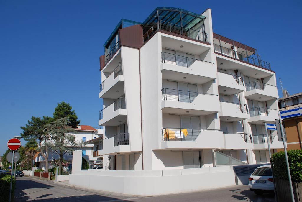 Residenza Ore Felici Lignano Sabbiadoro Eksteriør billede